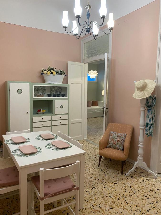 A Casa Di Nonna Mela Apartment ปอร์โต เอมเปโดเกล ภายนอก รูปภาพ